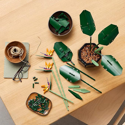 LEGO 10289 Creator Expert Bird of Paradise Building Set for Adults, Artificial Plants Flowers Deco Gift Idea