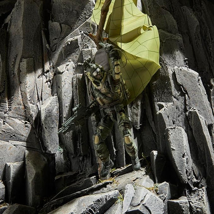 G.I. Joe Classified Series 60th Anniversary Action Pilot - Halo (High Altitude Low Opening) Jumper, 6 Inch Action Figure with Parachute & 18 Accessories