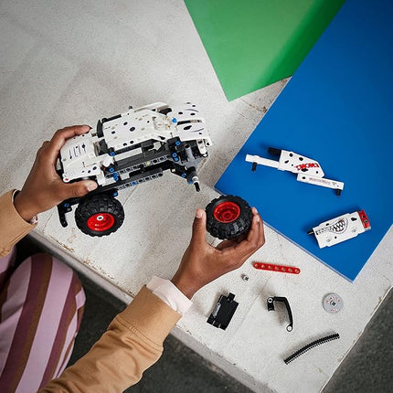 LEGO Technic Monster Jam Monster Mutt Dalmatian, 2in1 Pull Back Racing Toys, Birthday Gift Idea, DIY Building Toy, Monster Truck Toy for Kids, Boys and Girls Ages 7 and Up, 42150