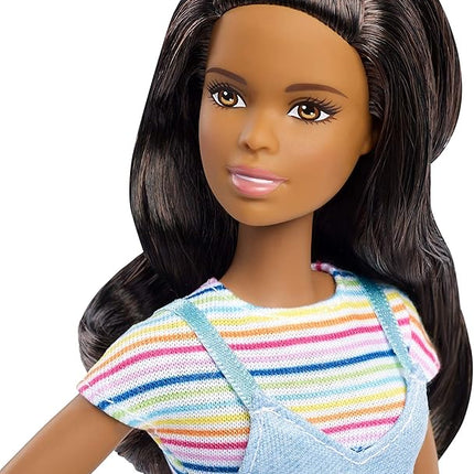 Barbie Play ‘n’ Wash Pets Playset with Brunette Doll, 3 Color-Change Animals (a Puppy, Kitten and Bunny) and 10 Pet and Grooming Accessories, Gift for 3 to 7 Year Olds