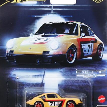Hot Wheels Premium Car Culture Circuit Legends Toy Vehicle, 1:64 Scale Die-Cast '71 Porsche 911 for Collectors, Real Riders Tires, Metal/Metal Chassis