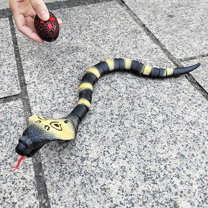 Tipmant Realistic Remote Control Snake RC Cobra Animal Toy Crawling Electric Electronic Battery Powered Honored for Kids Cat Halloween Christmas Prank Toys Birthday Gifts (Grey)