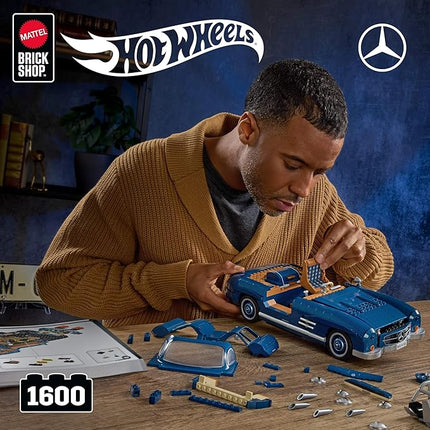 Hot Wheels Premium Series Building Set, Mercedes-Benz 300 SL with 1600 Pieces, Realistic Details and Metal Parts, Adult Collectors