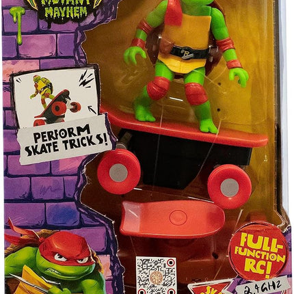Teenage Mutant Ninja Turtles Toy, Raphael Half Pipe RC Skate Vehicle with Tricks, 2.4 GHz Remote Control TMNT Ninja Turtle Toy, Mutant Mayhem, Ages 5+