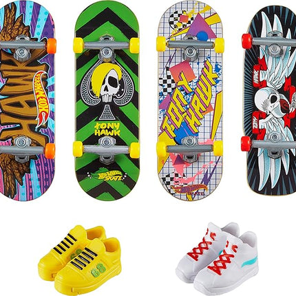 Hot Wheels Skate Tony Hawk Fingerboard & Removable Skate Shoes Multipack, 4 Boards, 2 Pairs of Shoes, 1 Exclusive Set (Styles May Vary)